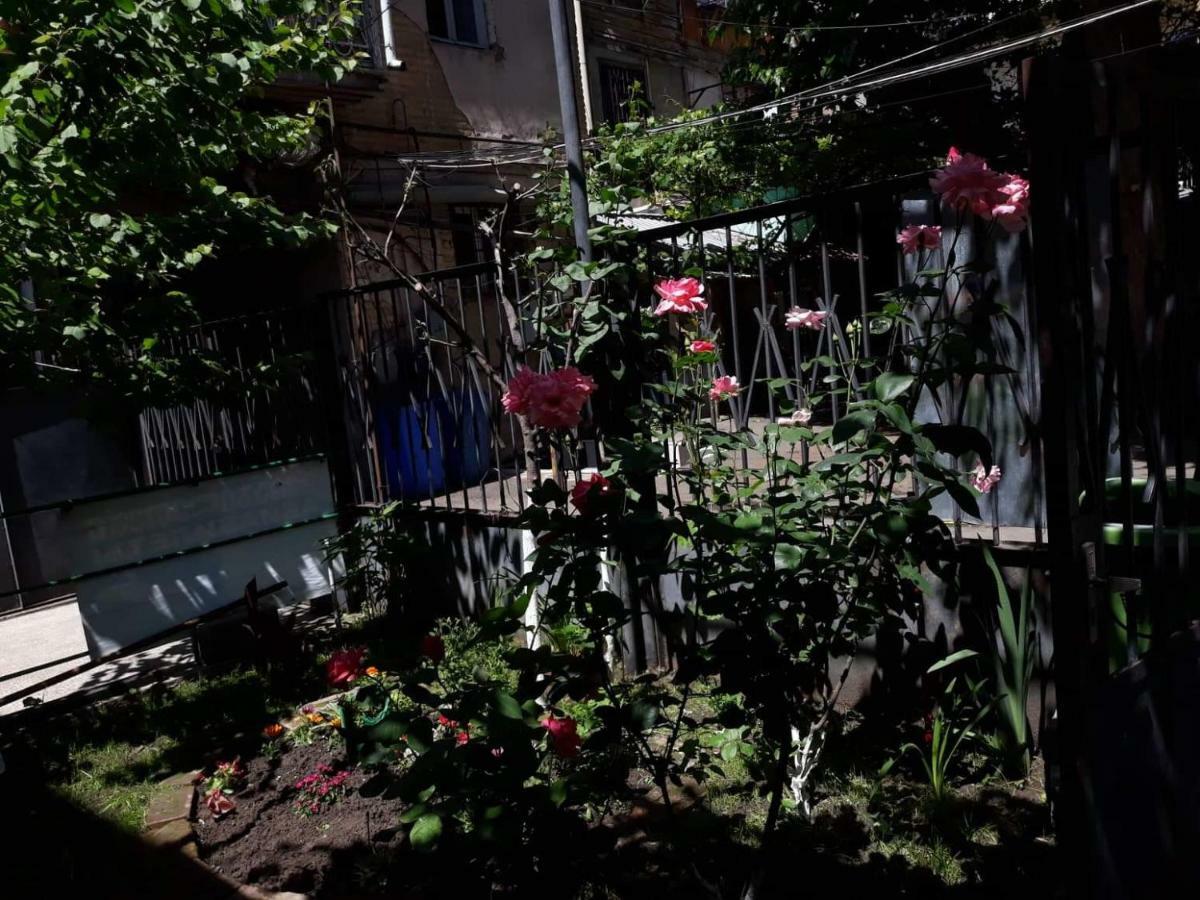 agmashenebeli95 Aparthotel Tbilisi Bagian luar foto