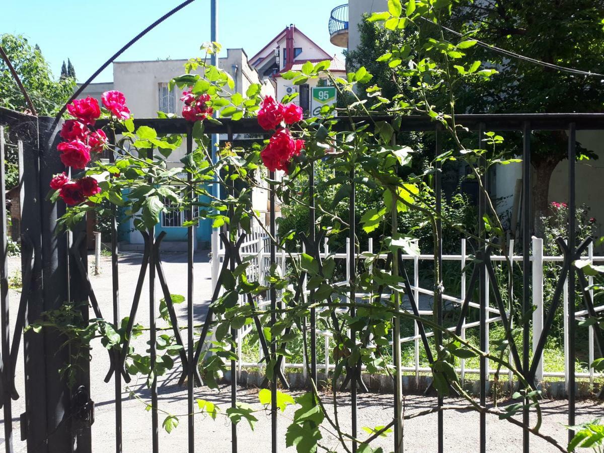 agmashenebeli95 Aparthotel Tbilisi Bagian luar foto
