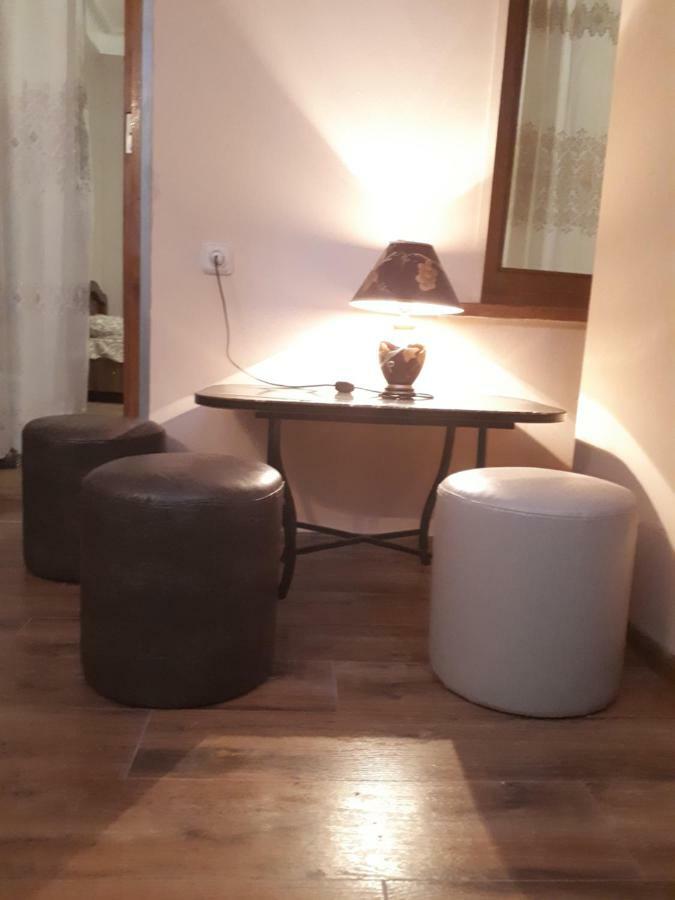 agmashenebeli95 Aparthotel Tbilisi Bagian luar foto